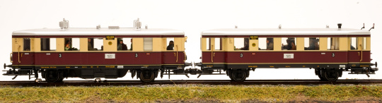 Märklin 37707 – Dieseltriebzug VT 135 mit Beiwagen der DRG, digital & Sound & Innenbeleuchtung 