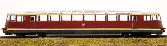 Liliput L112891 (AC) – Diesel-Aussichtstriebwagen BR VT 90 der DB, digital MM/DCC) 