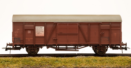 Roco 46654 – Gedeckter Güterwagen Glr -VEB Premnitz- der (D)DR, gealtert 