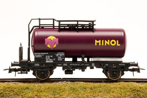 Roco 56256 – Kesselwagen MINOL der (D)DR 