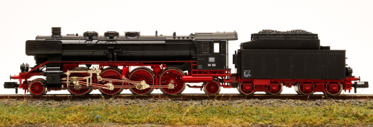 Fleischmann 7138 (N) – Schlepptender-Dampflok BR 39 der DB 