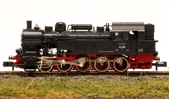 Fleischmann 7094 (N) – Tender-Dampflok BR 94 der DRG 