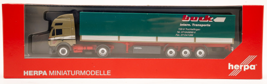 Herpa 317757 (1:87) – Mercedes-Benz SK 94 Pritsche-Planen-Sattelzug Buck 