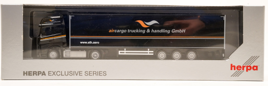 Herpa 953504 (1:87) – Mercedes-Benz Actros 18 Jumbokoffer-Sattelzug aircargo 