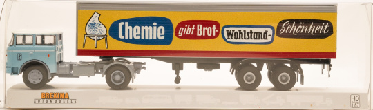Brekina 71816 (1:87) – LIAZ 706 Koffer-Sattelzug Leuna Chemie 