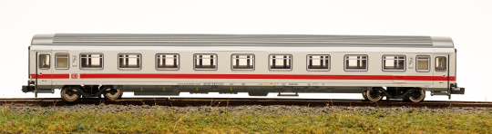 Fleischmann 814406 (N) – 2. Klasse IC/EC Abteilwagen Bvmsz 207.9 der DB AG 