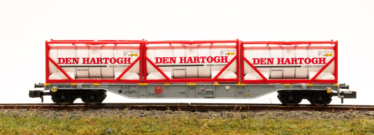 Minitrix 15537 – Container-Tragwagen Sgns , mit drei 20 FußTank-Containern Containern der DB AG/NS Railion 