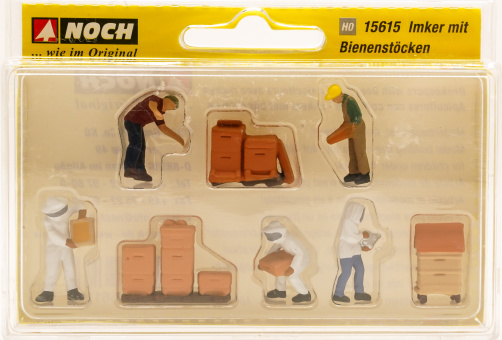 Noch 15615 (1:87) – Imker mit Bienenstöcken 