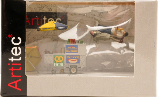 Artitec 387625 (1:87) – Hot Dog-Wagen mit zwei Figuren 