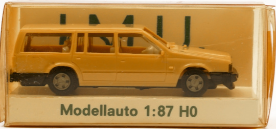 IMU 07701 (1:87) – Volvo 760 Kombi beigeweiß 