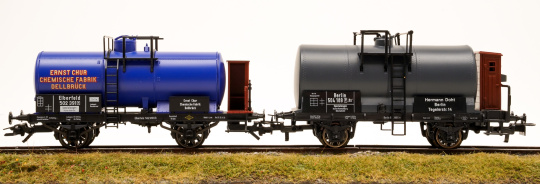 Fleischmann 581008 – 2-teiliges Kesselwagen- Set ERNST CHUR und Hermann Doht 
