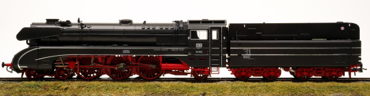 Roco 78191 (AC) – Schlepptender-Dampflok BR 10 der DB, digital (MM/DCC) & Sound & Rauch 