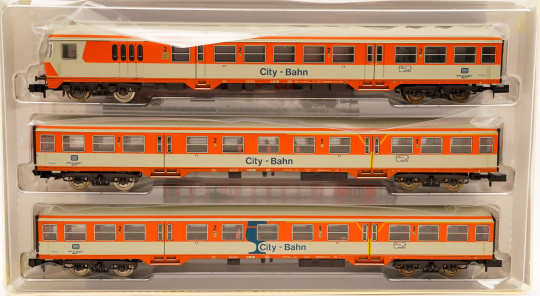 Minitrix 15474 – 3-teiliges City-Bahn-Set der DB, digital (DCC/Sx) 