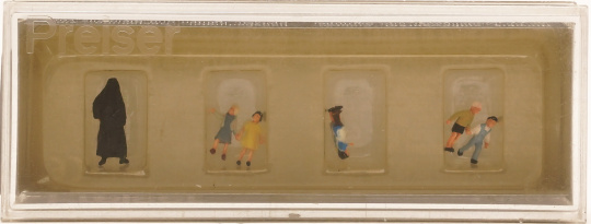 Preiser 79127 (N) – Nonne mit Kindern 