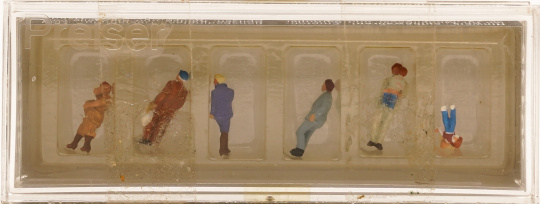 Preiser 79146 (N) – Passanten mit Kindern 