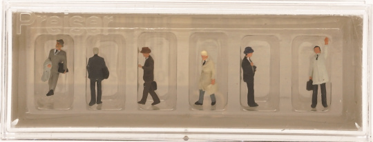 Preiser 79114 (N) – Geschäftsleute 