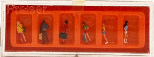 Preiser 79023 (N) – Reisende Teenager 