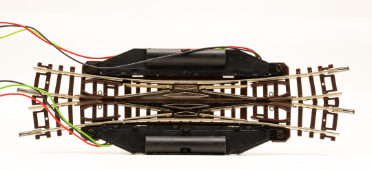 Fleischmann 9185 (N) – Doppelkreuzungsweiche 15° 