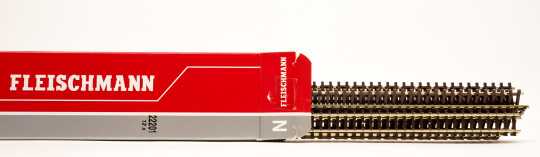 Fleischmann 22201 (N) – 12 x Flexibles Gleis, star, Länge 730 mm 