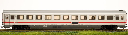 Märklin 43680 – 2. Klasse IC-Abteilwagen Bvmz 185.5, der DB AG, Innenbeleuchtung 