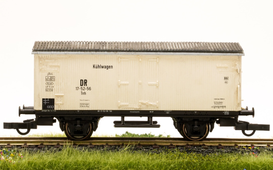 Piko 54021 – Kühlwagen Tnh der (D)DR 