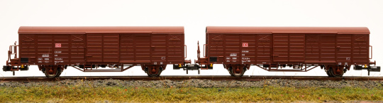 Fleischmann 826216 (N) – 2-teiliges Set gedeckte Güterwagen Gbqss-z 1742 der DB AG 