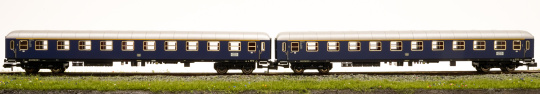 Fleischmann 811117 (N) – 2-teiliges 1.Klasse Schnellzugwagen-Set -Rheinblitz- der DB 