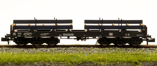 Liliput 265764 (N) – Schwerlastwagen Sahmms 711 der DB, Ladegut Stahlbrammen 