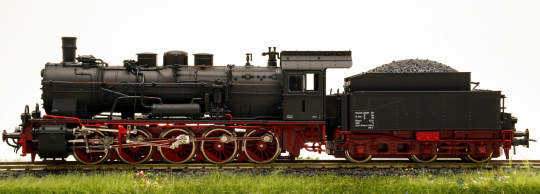 Roco 04116A – Schlepptender-Dampflok BR 57 der DB 