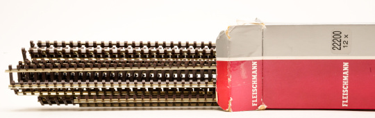 Fleischmann 22200 (N) – 12x Flexibles Gleis, besonders flexibel 