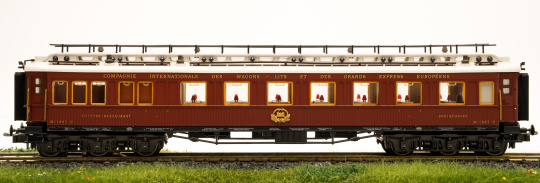 Trix 3391 (AC) – Speisewagen der CIWL, Innenbeleuchtung 