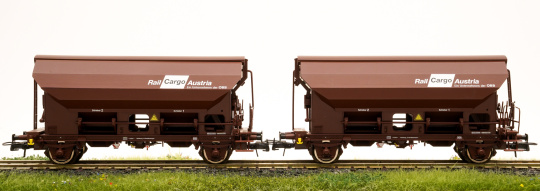 Roco 76022 (AC) – Schwenkdachwagen-Doppeleinheit Tdrrs der ÖBB / Rail Cargo Austria 