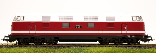 Piko 59380 (AC) – Mehrzweck-Diesellok BR 118 der (D)DR, digital (MM/DCC) 