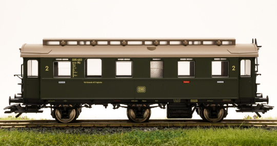 Fleischmann 5064 K – 2. Klasse Personenwagen B3itr der DB 