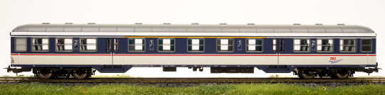 Piko 57679 – 2. Klasse Nahverkehrswagen n-Wagen Abnrz 417.6 der TRI 