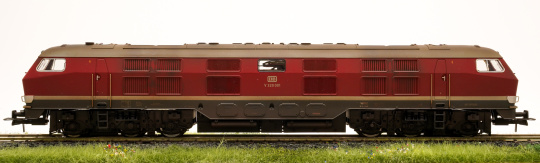 Brawa 0331 (AC) – Mehrzweck-Diesellok BR V 320 der DB, digital (MM, DCC) & authentischer Alterung 