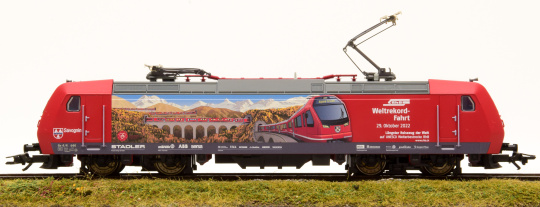Märklin 36647 – Elektrolok BR 185.0 / Ge 4/4 III der RhB, digital (mfx/MM/DCC) & Sound 
