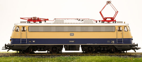 Roco 69704 (AC) – Schnellzug-Elektrolok BR E10 der DB, digital (MM, DCC) 