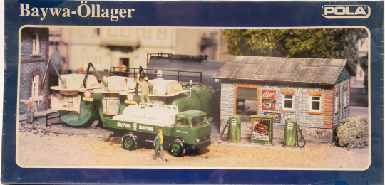 Pola 848 (H0) – Bausatz BayWa Öllager 
