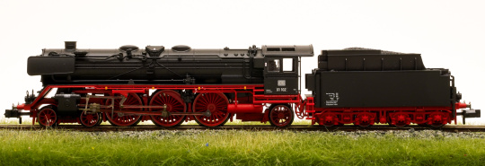 Fleischmann 714575 (N) – Schlepptender-Dampflok BR 01 der DB, digital (DCC/MM) & Sound 