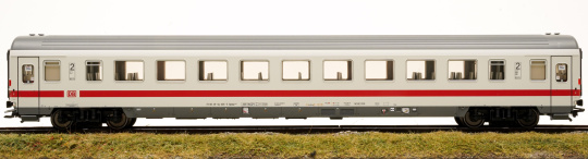 Märklin 43766 – 2. Klasse IC-Großraumwagen Bpmbz 295.6 der DB AG, Innenbeleuchtung 
