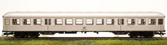 Märklin 26543 – 2. Klasse Nahverkehrswagen Bnb der DB 