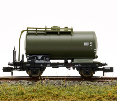 Minitrix 15959 – Kesselwagen der Industrieverwaltungsgesellschaft (IVG) der DB 