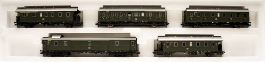 Märklin 43144 – 5-teiliges Personenwagen-Set der DB zur E 44.5, Innenbeleuchtung 