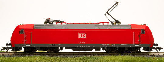 Märklin 36850 – Mehrzweck-Elektrolok BR 185 der DB AG, digital (MM) 