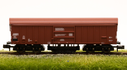 Minitrix 15500 – Schienenreinigungswagen als Schwenkdachwagen Taes 890 der DB 