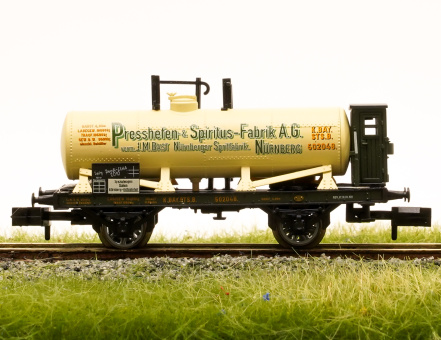 Minitrix 15363 – Kesselwagen mit Bremserhaus -Presshefen- und Spiritus-Fabrik A.G. Nürnberg- eingestellt bei der K.Bay.Sts.B 