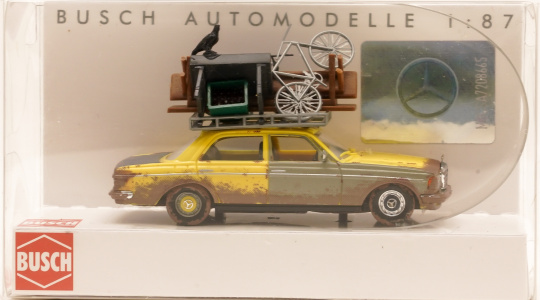 Busch 46858 (1:87) – Mercedes-Benz W123 -Unverwüstlich- 
