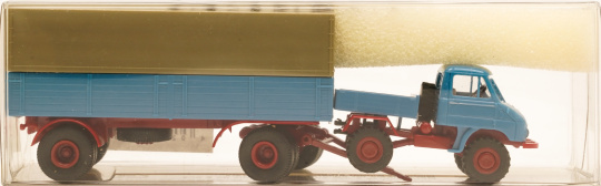 Brekina 217313 (1:87) – Unimog 411 Zugmaschine mit 2-Achsanhänger 