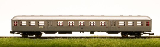 Minitrix 15720 – 1./2. Klasse Nahverkehrswagen Silberling Abnb-59 der DB 